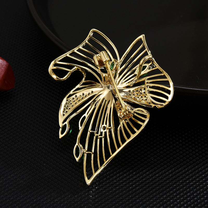 Sylvie Freshwater Pearl Leaf Brooch