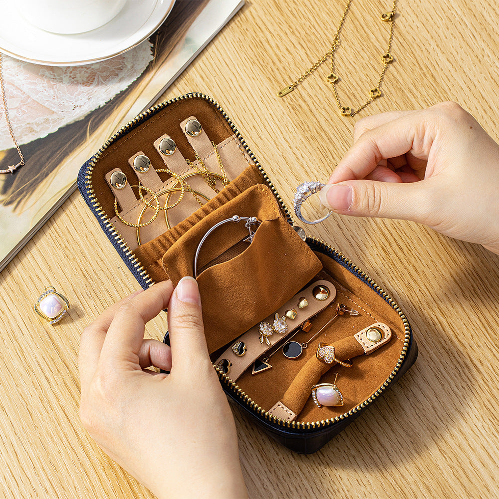 Bijou Croc-Textured Travel Jewelry Case