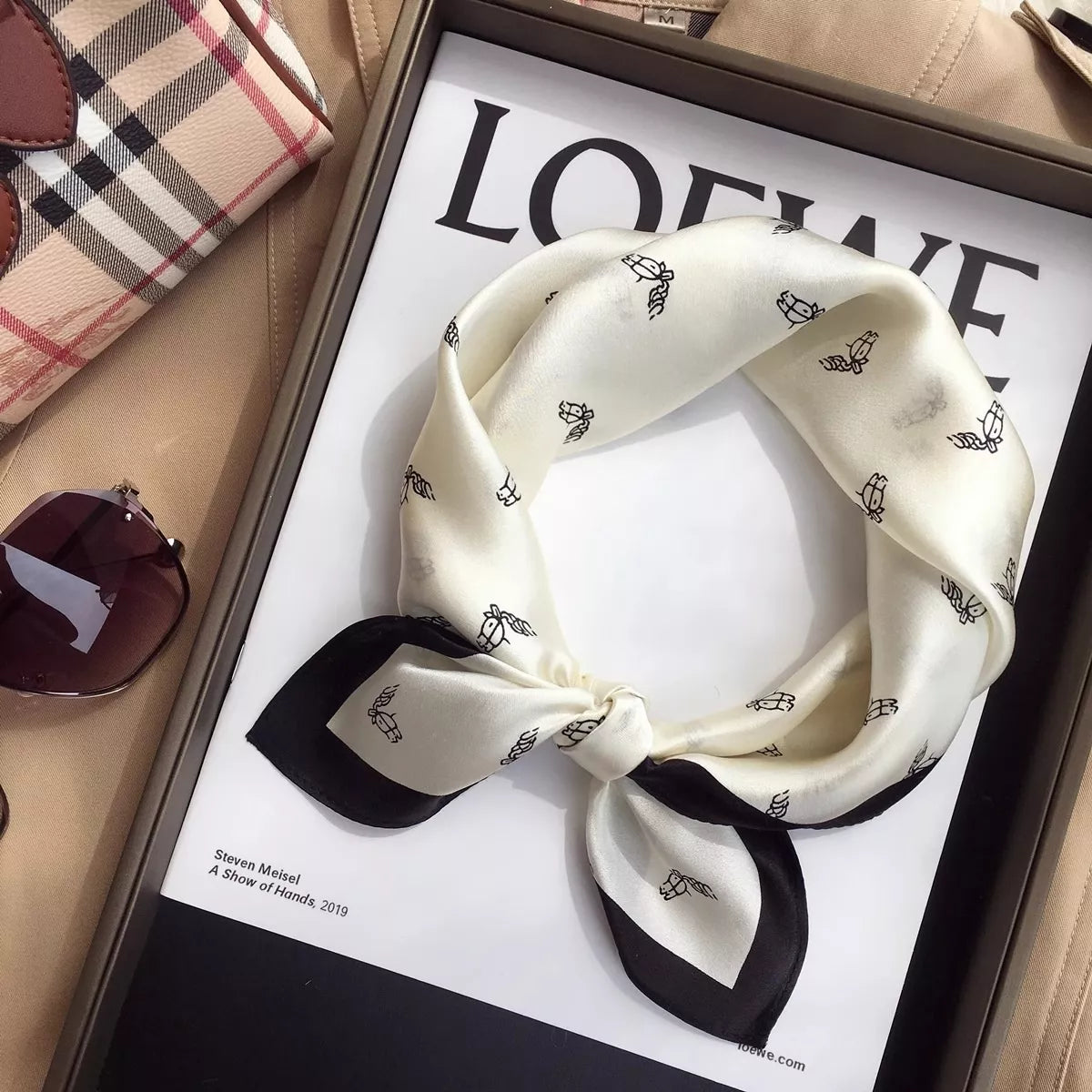 Élise Lightweight Silk Scarf