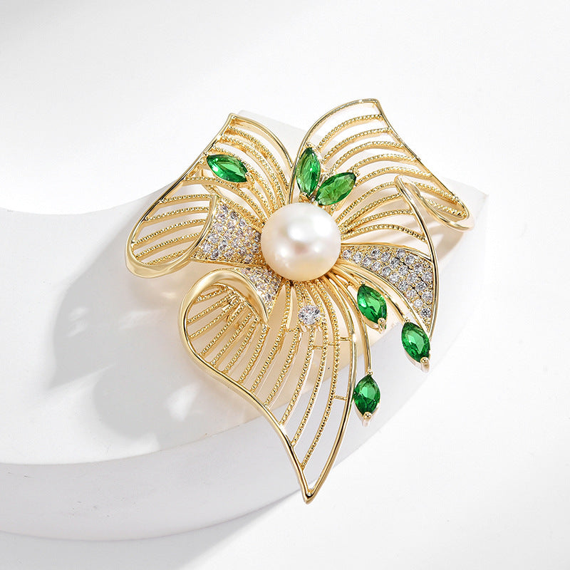 Sylvie Freshwater Pearl Leaf Brooch