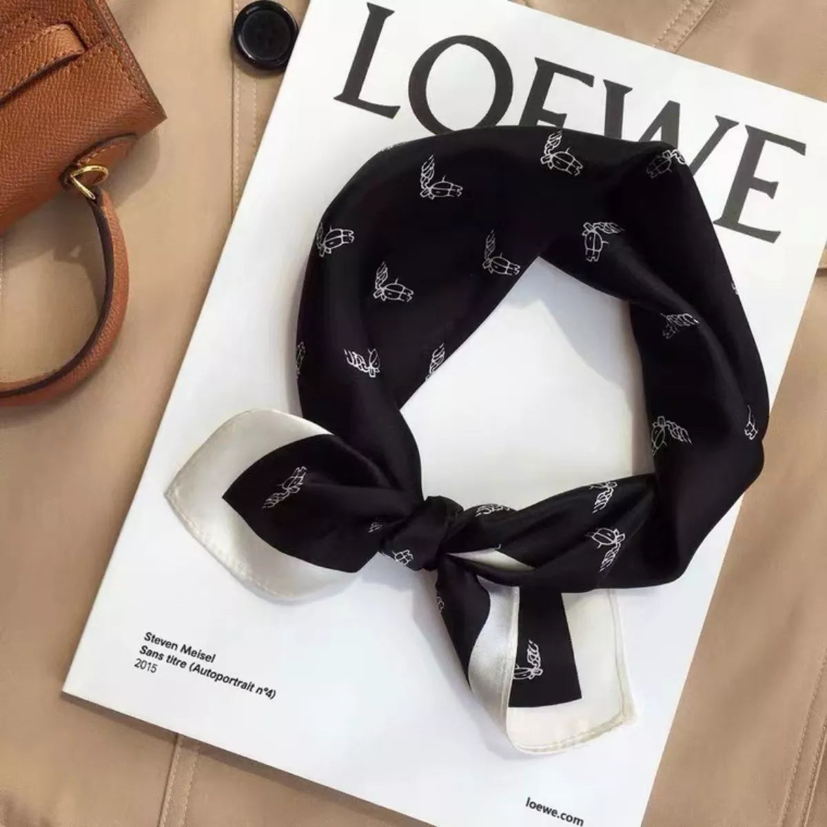 Élise Lightweight Silk Scarf